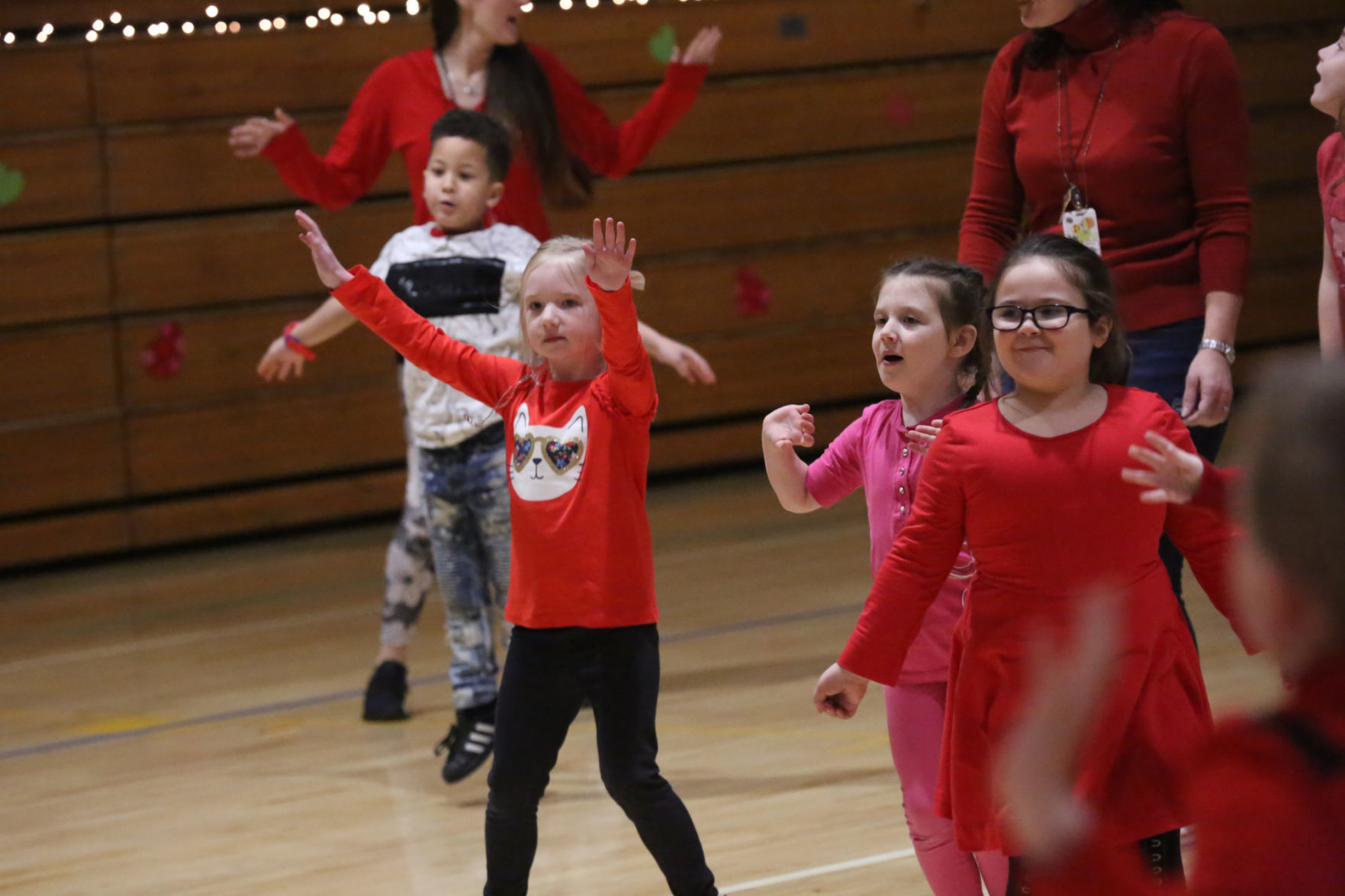 Marsh School dance and jump rope contest